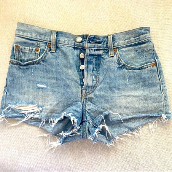 Levi's Pants - Levi original 501 shorts